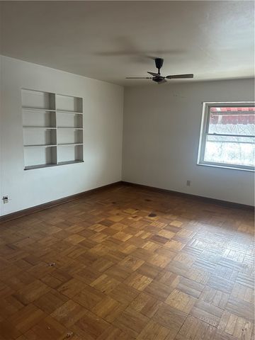 2540 Woodstock Avenue, Swissvale, PA 15218