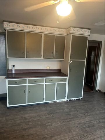 2540 Woodstock Avenue, Swissvale, PA 15218