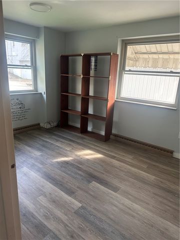 2540 Woodstock Avenue, Swissvale, PA 15218