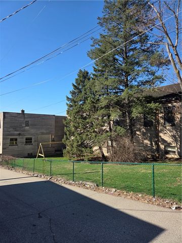 2540 Woodstock Avenue, Swissvale, PA 15218