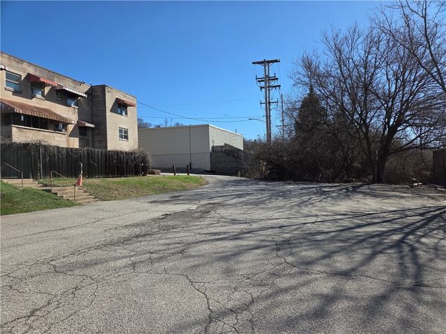 2540 Woodstock Avenue, Swissvale, PA 15218