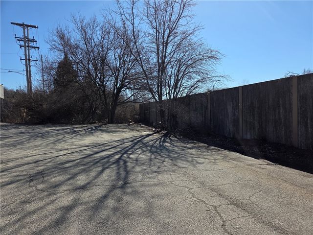 2540 Woodstock Avenue, Swissvale, PA 15218