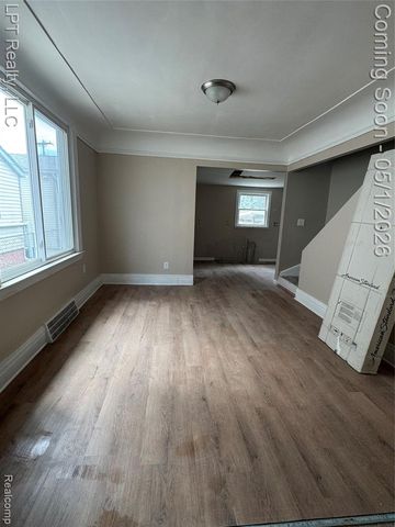 2624 10th Street, Wyandotte, MI 48192