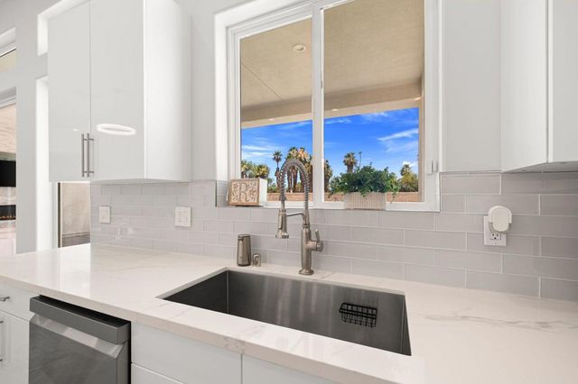 74370 Goleta Avenue, Palm Desert, CA 92260