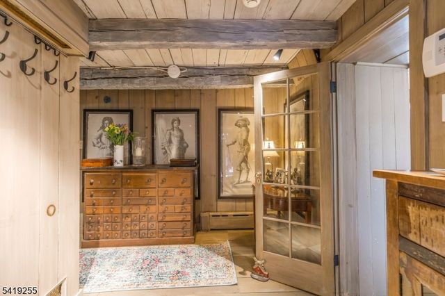 34 Water St, Tewksbury Twp., NJ 08833