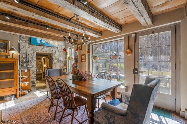 34 Water St, Tewksbury Twp., NJ 08833