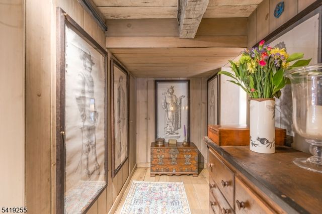 34 Water St, Tewksbury Twp., NJ 08833