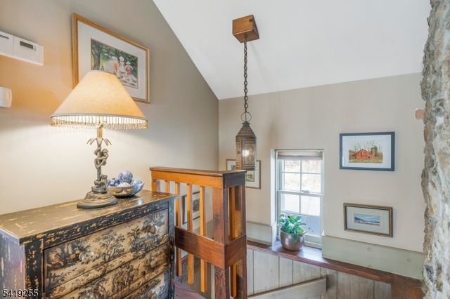 34 Water St, Tewksbury Twp., NJ 08833