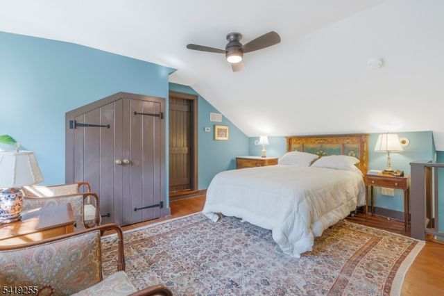 34 Water St, Tewksbury Twp., NJ 08833