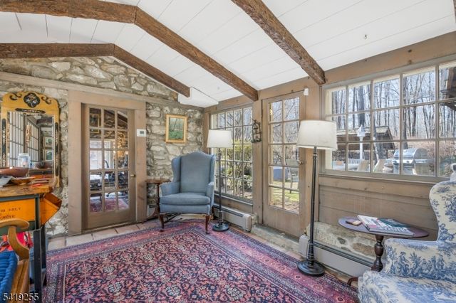 34 Water St, Tewksbury Twp., NJ 08833