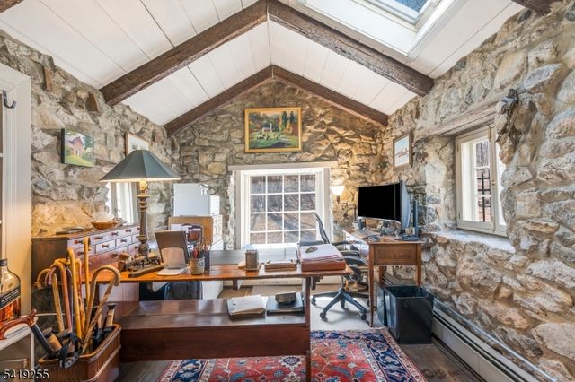 34 Water St, Tewksbury Twp., NJ 08833