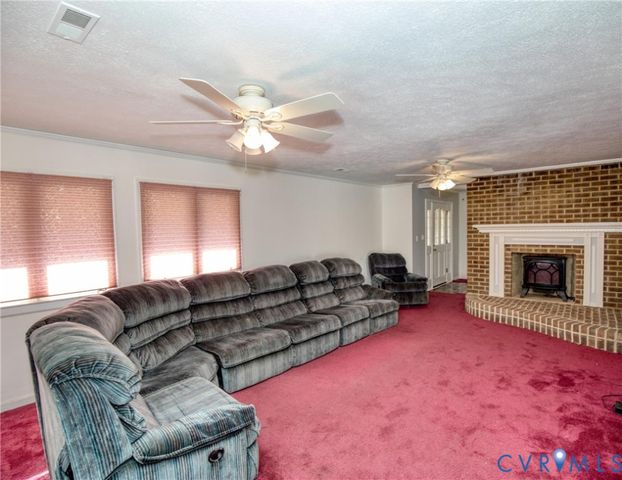 20787 The Trl, Little Plymouth, VA 23091