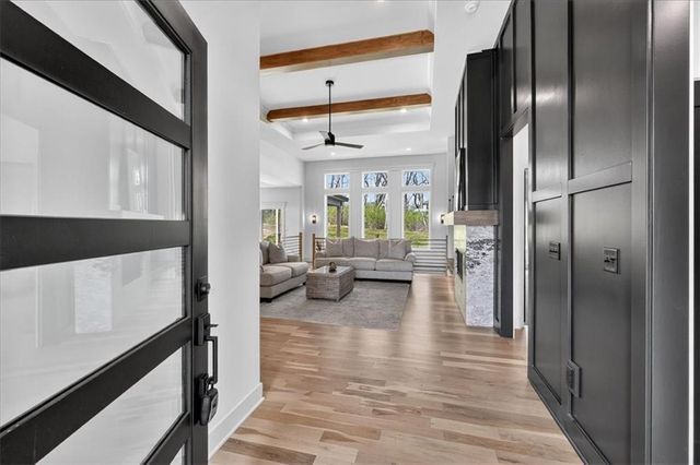 22480 W 89th Terrace, Lenexa, KS 66227