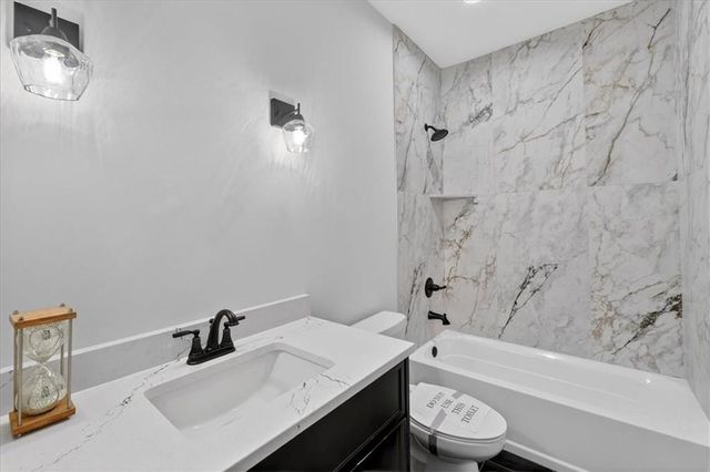 22480 W 89th Terrace, Lenexa, KS 66227