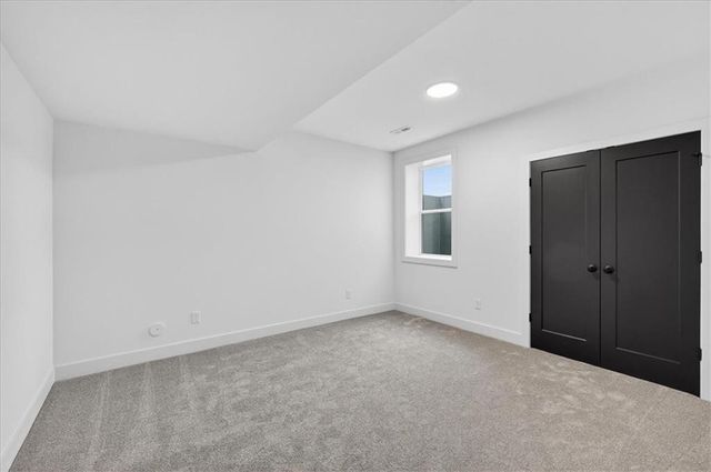 22480 W 89th Terrace, Lenexa, KS 66227