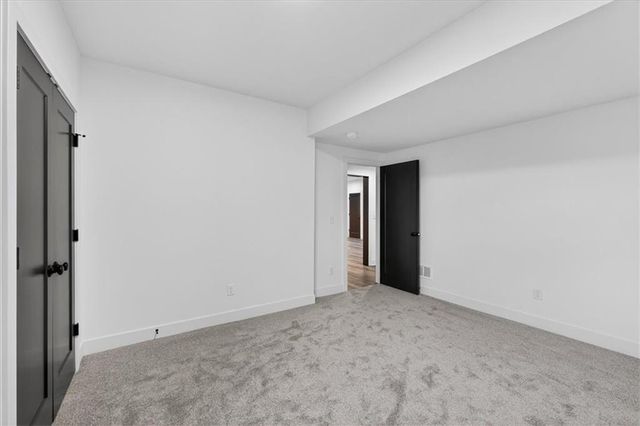 22480 W 89th Terrace, Lenexa, KS 66227