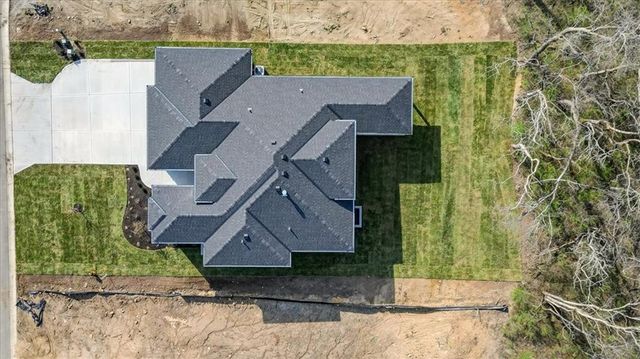 22480 W 89th Terrace, Lenexa, KS 66227