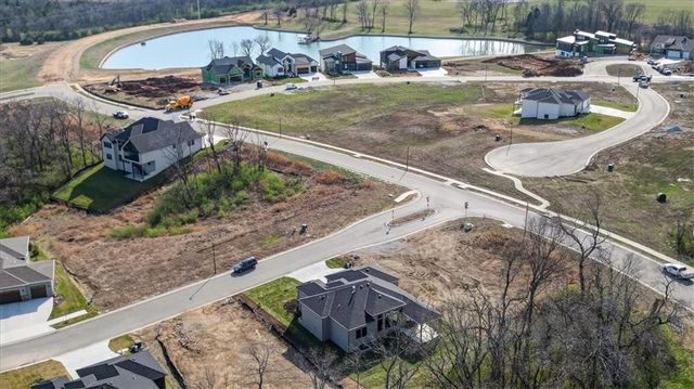 22480 W 89th Terrace, Lenexa, KS 66227