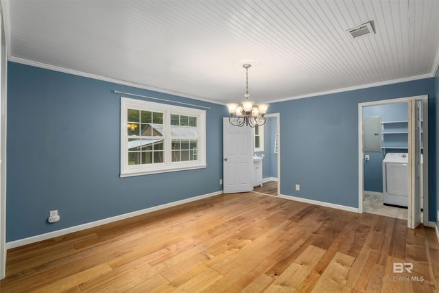 18433 E Illinois Street, Robertsdale, AL 36567