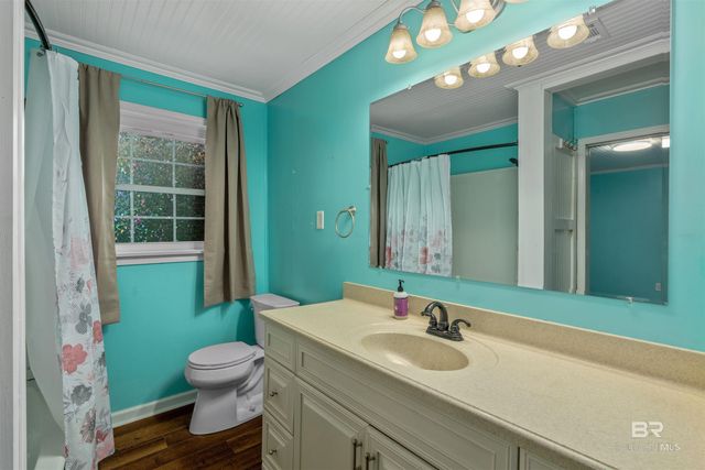 18433 E Illinois Street, Robertsdale, AL 36567