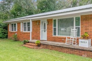 18433 E Illinois Street, Robertsdale, AL 36567