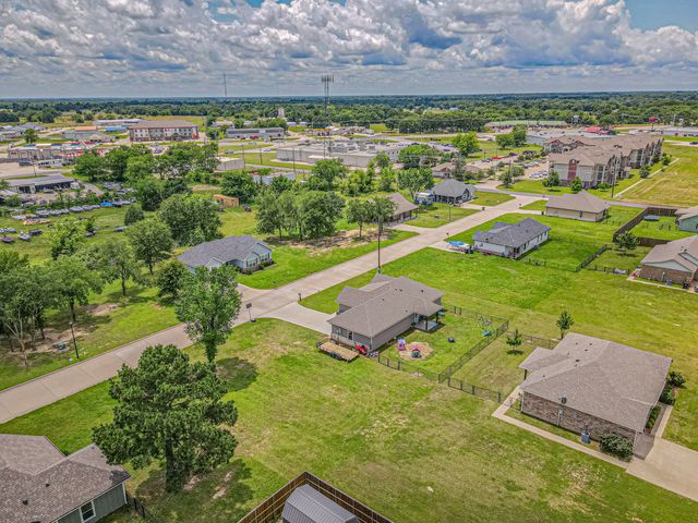 177 Mill Street, Emory, TX 75440
