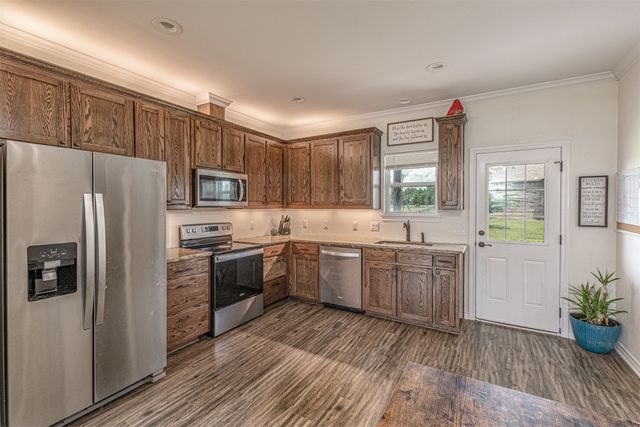 177 Mill Street, Emory, TX 75440