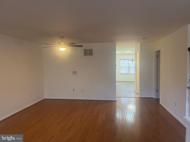 90 ENGLISH RUN CIR, Sparks, MD 21152