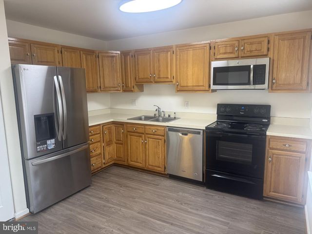 90 ENGLISH RUN CIR, Sparks, MD 21152