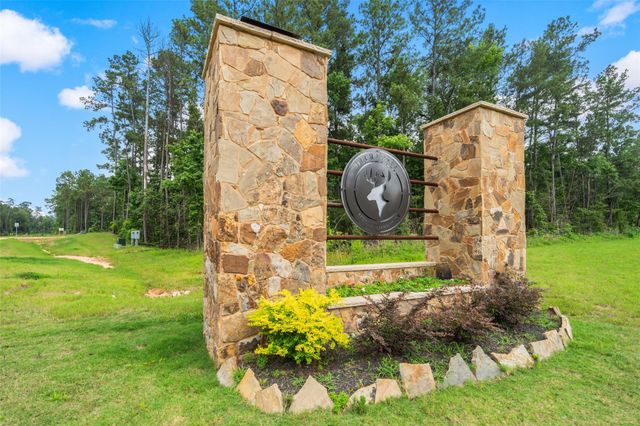 104 Eagle Run Road, Willis, TX 77378