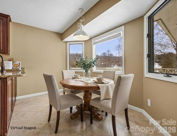 3100 Cove Loop Road, Hendersonville, NC 28739