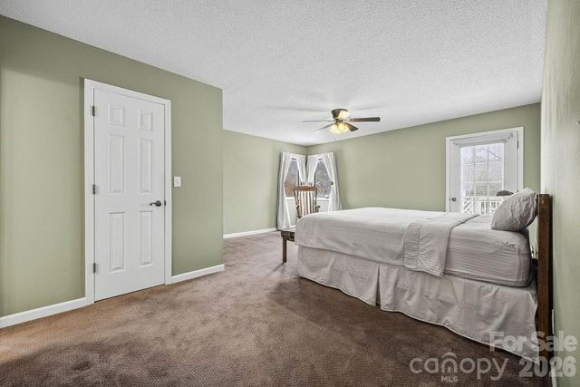 3100 Cove Loop Road, Hendersonville, NC 28739