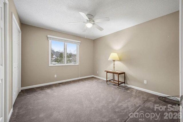 3100 Cove Loop Road, Hendersonville, NC 28739