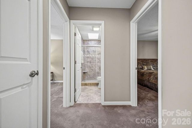 3100 Cove Loop Road, Hendersonville, NC 28739