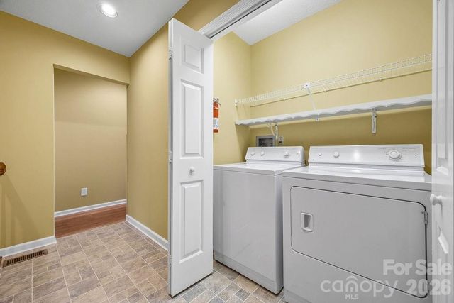 3100 Cove Loop Road, Hendersonville, NC 28739