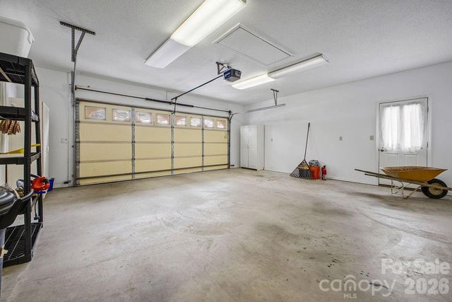 3100 Cove Loop Road, Hendersonville, NC 28739