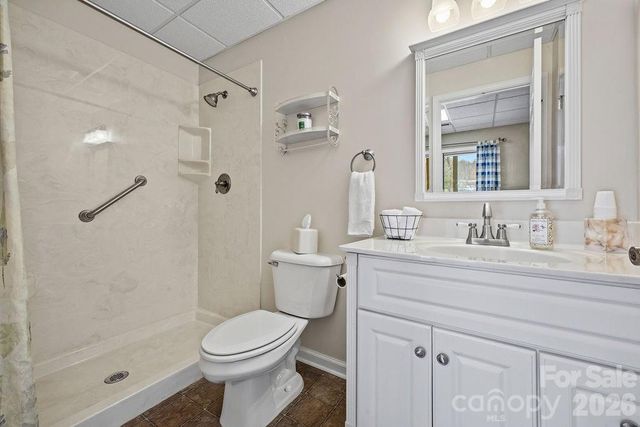 3100 Cove Loop Road, Hendersonville, NC 28739