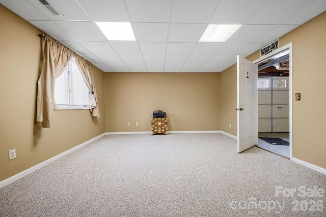 3100 Cove Loop Road, Hendersonville, NC 28739