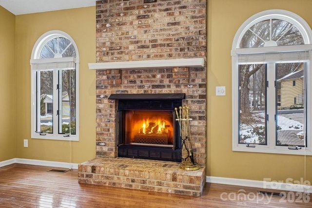 3100 Cove Loop Road, Hendersonville, NC 28739