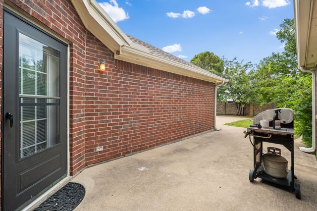 1433 Indian Springs, Carrollton, TX 75007