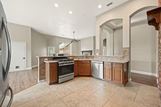 1433 Indian Springs, Carrollton, TX 75007