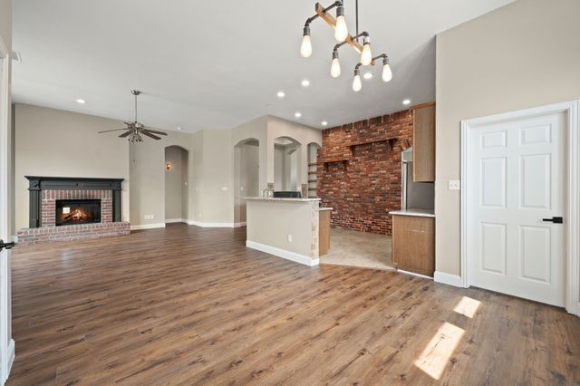 1433 Indian Springs, Carrollton, TX 75007