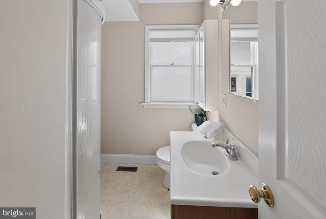 14 N CONCORD RD, West Chester, PA 19380