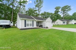 529 Shadowridge Road, Jacksonville, NC 28546
