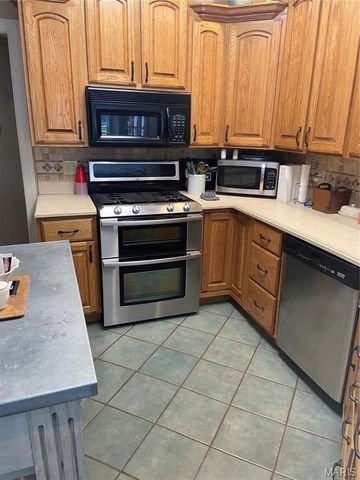 15336 Middle Creek Road, Dexter, MO 63841