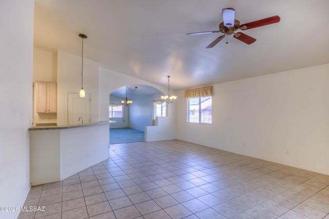 894 N Sugar Maple Place, Tucson, AZ 85710