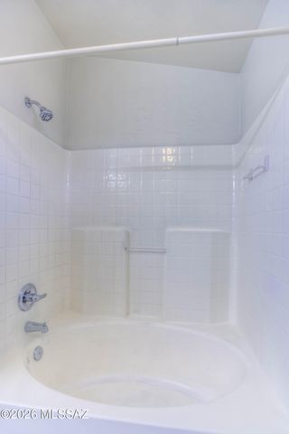 894 N Sugar Maple Place, Tucson, AZ 85710