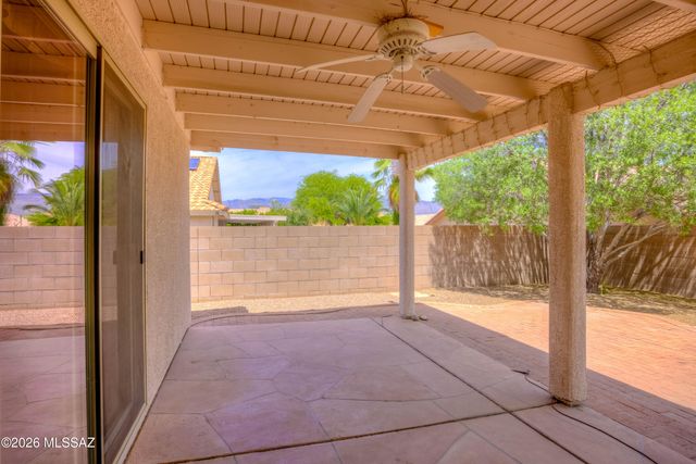 894 N Sugar Maple Place, Tucson, AZ 85710