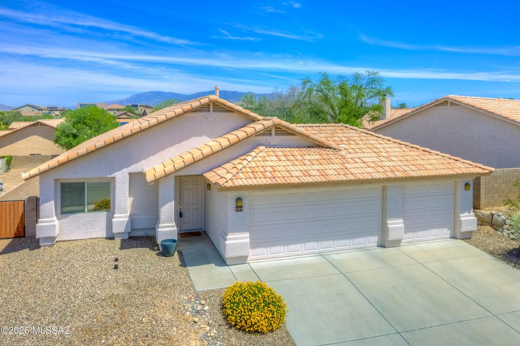 894 N Sugar Maple Place, Tucson, AZ 85710