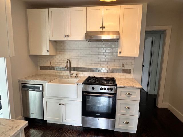 168 Dunnemann Avenue, Charleston, SC 29403